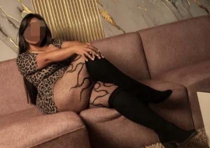 645531679: Chica busca chico en Barcelona