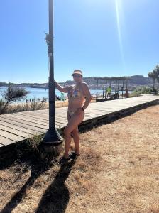 613443796: Chica busca chico en Pontevedra