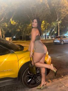 613755193: Chica busca chico en Sevilla