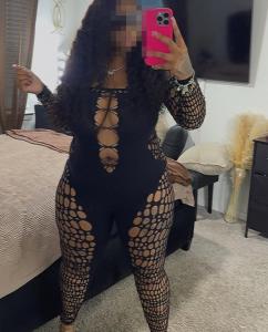 607369647: Chica busca chico en Huesca