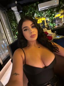 664405687: Chica busca chico en Valencia