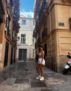 665416582: Chica busca chico en Alicante