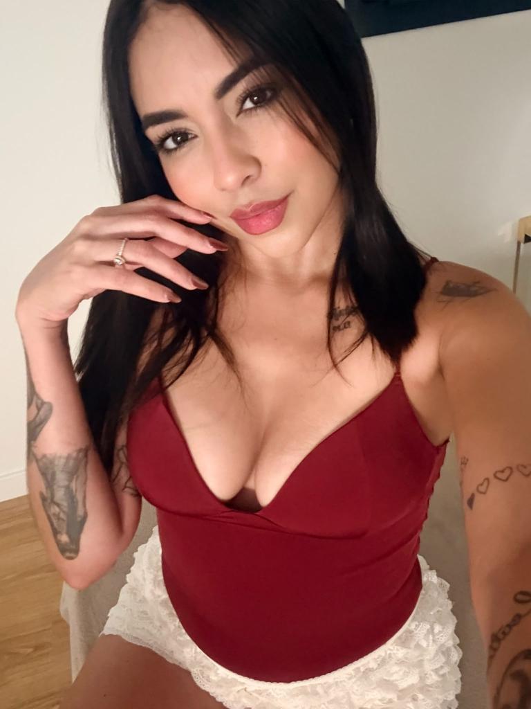 Chica busca chico en Málaga: Chica busca chico