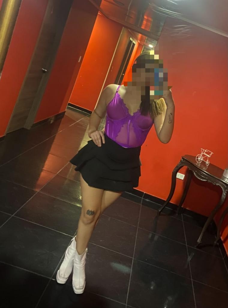 641621654: Chica busca chico en León