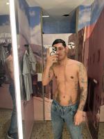745076296: Chico busca chica en Cádiz
