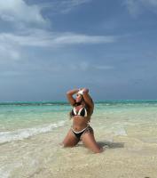 643652549: Chica busca chico en Gerona
