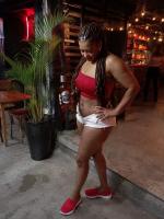 631796774: Chica busca chico en Navarra
