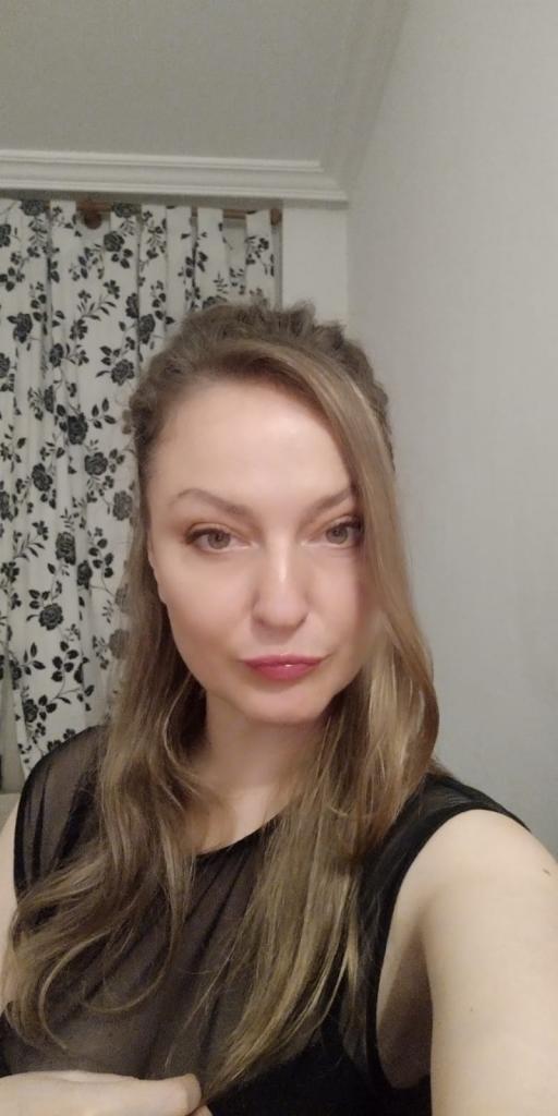 633894583: Chica busca chico en Barcelona
