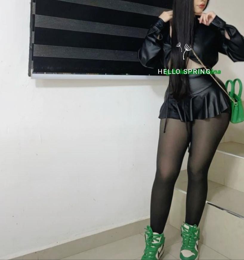 Chica busca chico en Cádiz: 