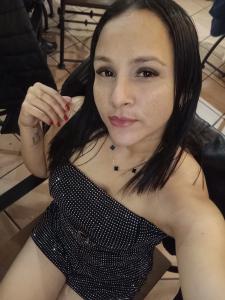 667795050: Chica busca chico en Cádiz