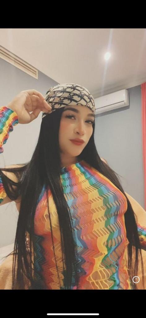 Chica busca chico en Almería: 