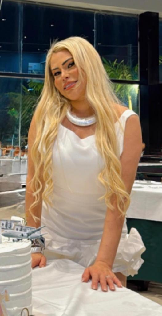 677832202: Chica busca chico en Sevilla