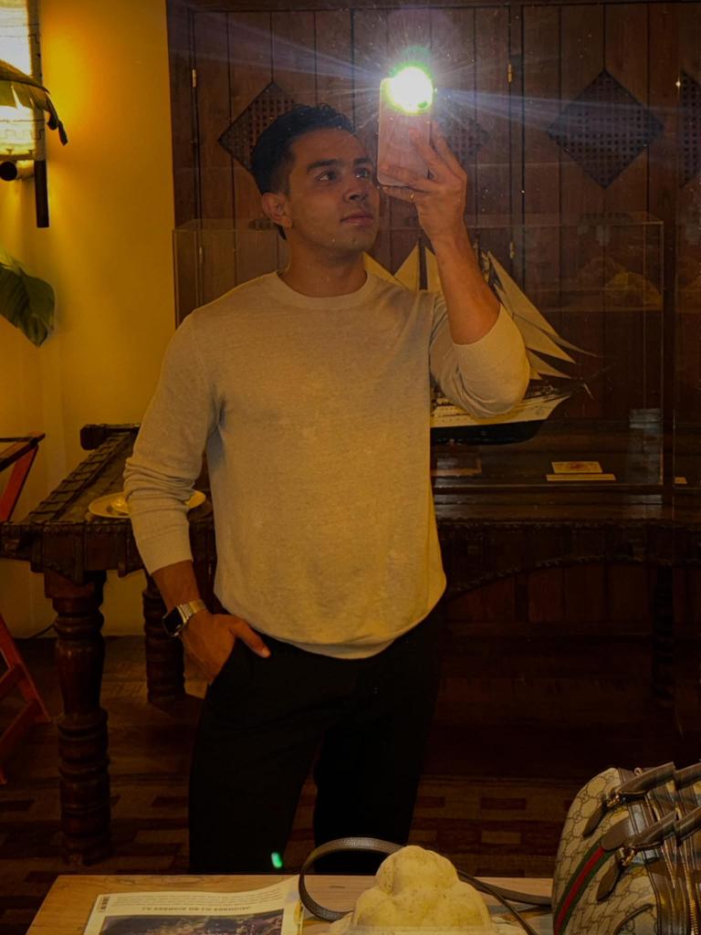 645368094: Chico busca chica en Madrid