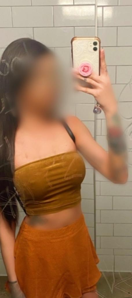 610781540: Chica busca chico en Málaga