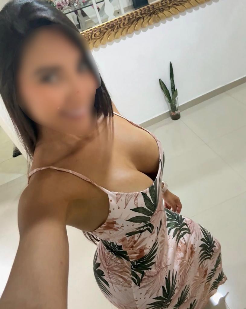634996662: Chica busca chico en La Coruña