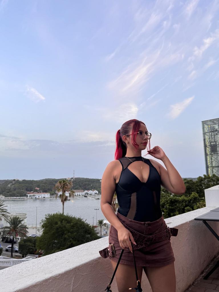 634363596: Chica busca chico en Menorca