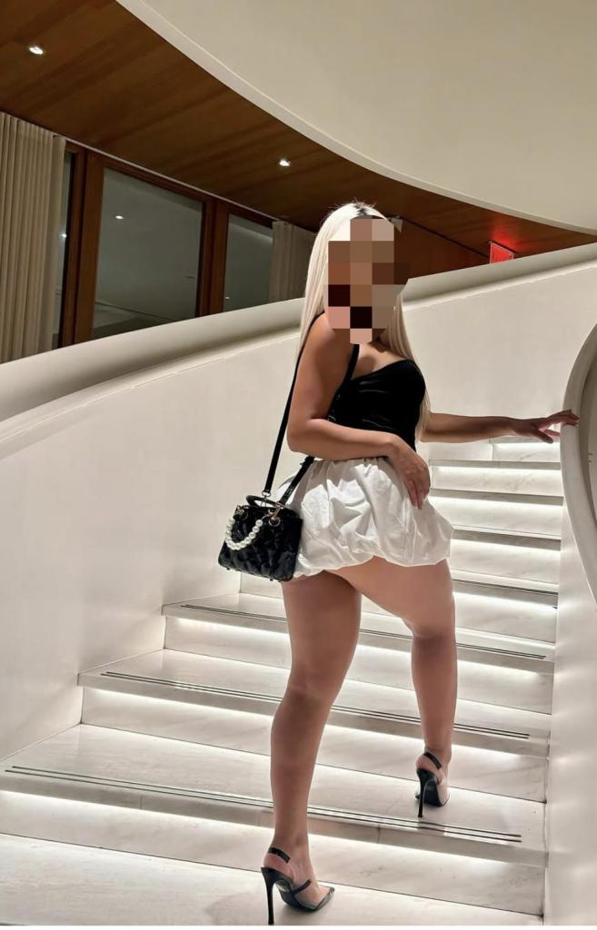 Chica busca chico en Almería: 