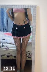 677156536: Chica busca chico en Madrid