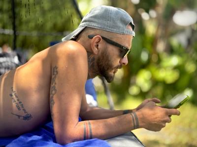 Chico busca chica en Tenerife: 