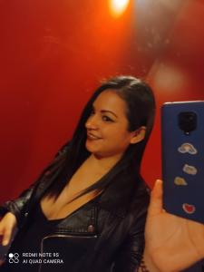 614074975: Chica busca chico en Madrid