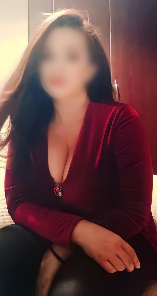 642653627: Chica busca chico en Sevilla