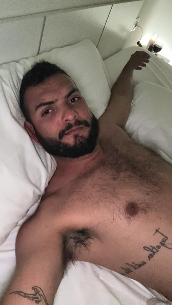 742072176: Chico busca chica en Granada
