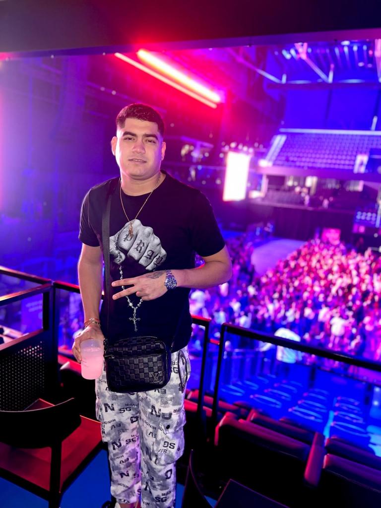 604110863: Chico busca chica en Navarra