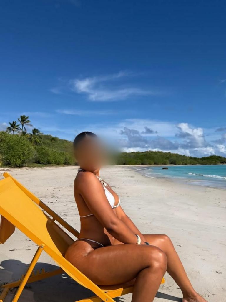 603134118: Chica busca chico en Cádiz