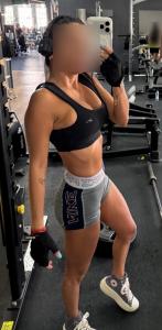643856540: Chica busca chico en Almería
