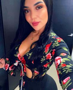 631067707: Chica busca chico en Alicante