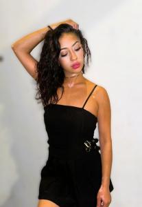 674624206: Chica busca chico en Barcelona
