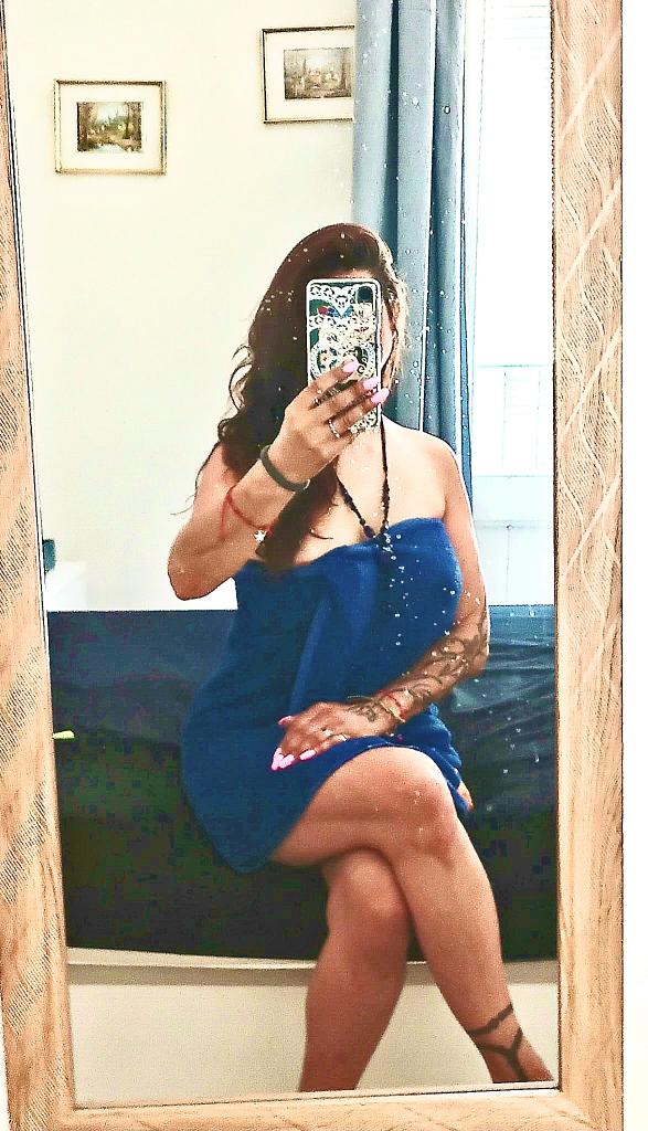 667673051: Chica busca chico en Barcelona