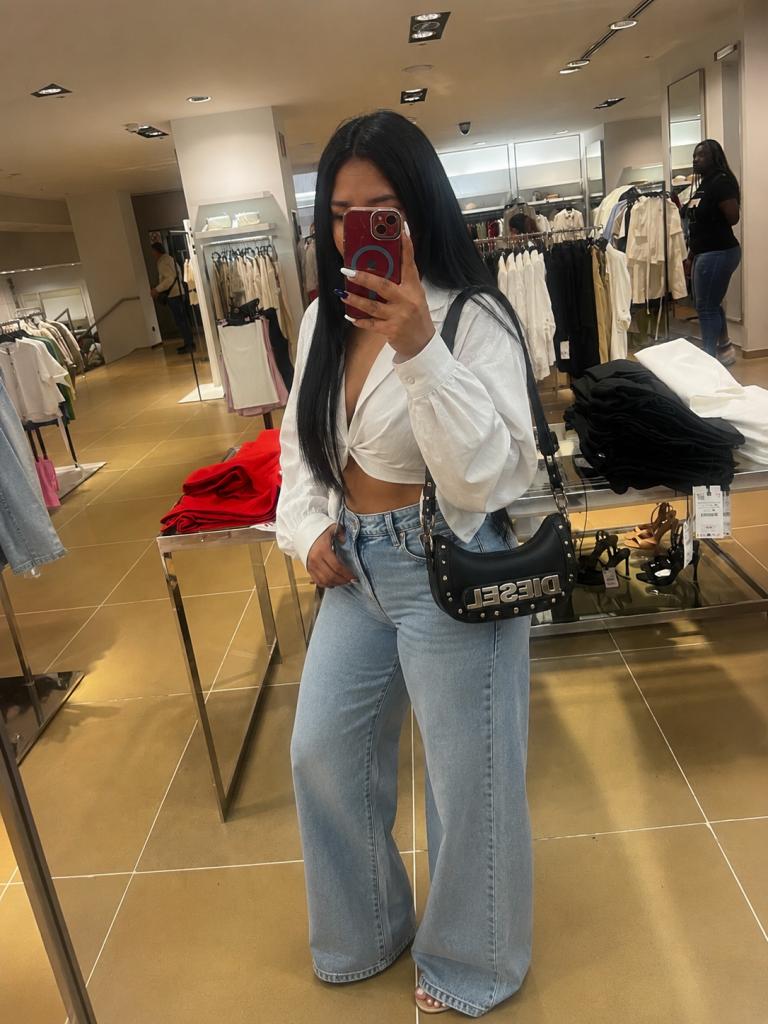 745053161: Chica busca chico en Murcia