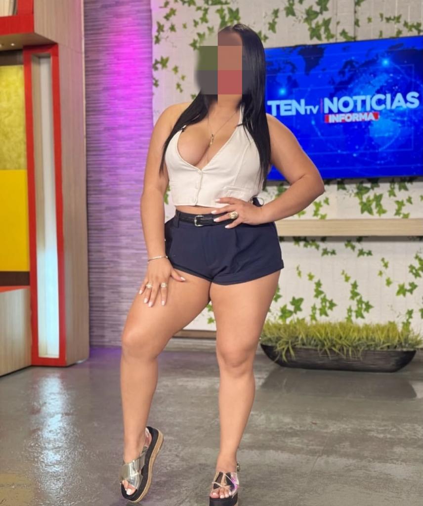 631049670: Chica busca chico en Navarra