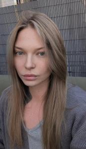 673598096: Chica busca chico en Barcelona