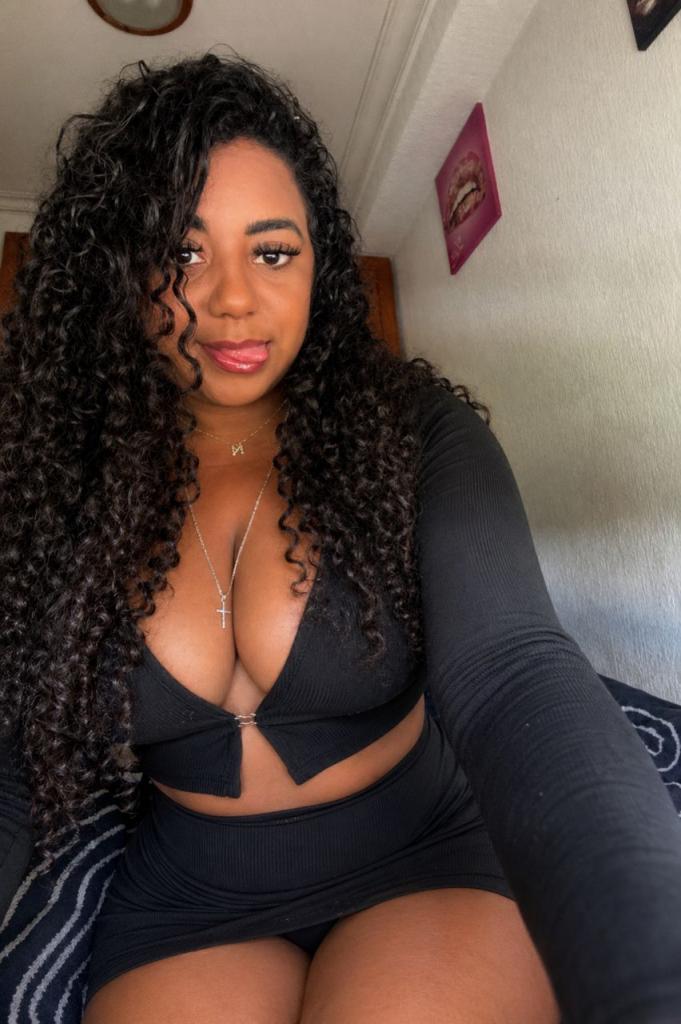 613613804: Chica busca chico en Huelva