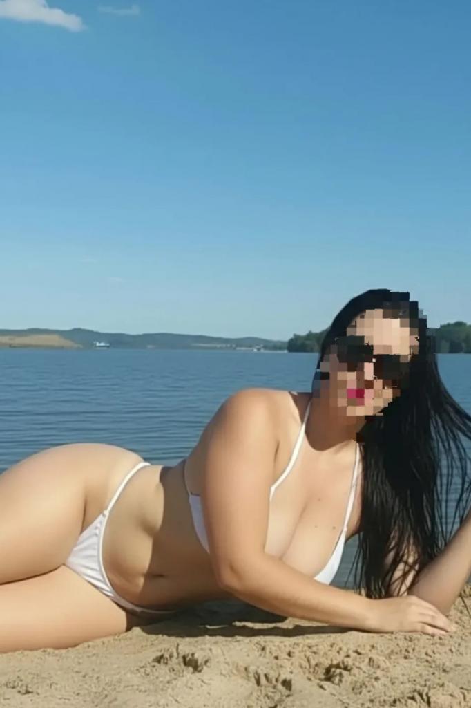 Chica busca chico en Ibiza: 