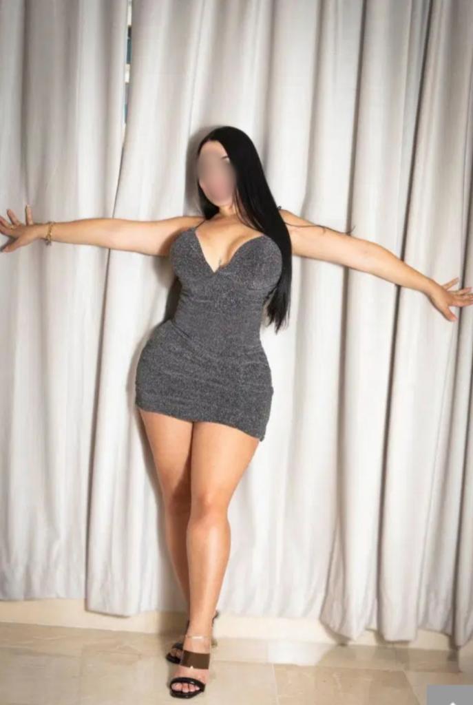 664084887: Chica busca chico en Málaga