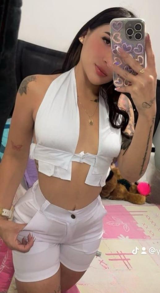 Chica busca chico en Alicante: Chica busca chico