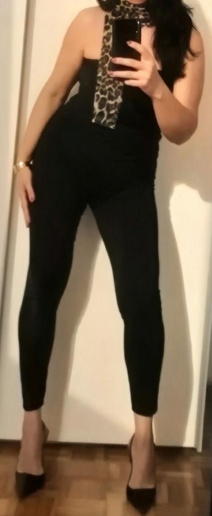 643886343: Chica busca chico en La Coruña