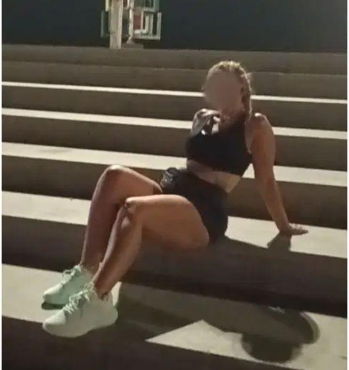 Chica busca chico en Cádiz: 