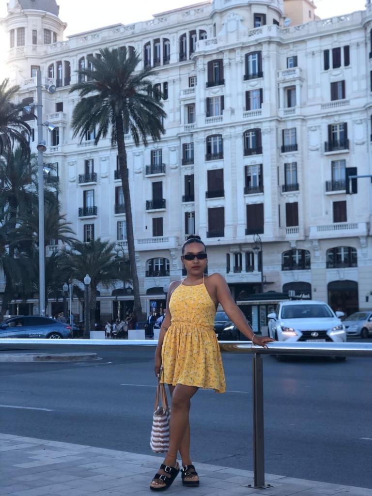 Chica busca chico en Alicante: 