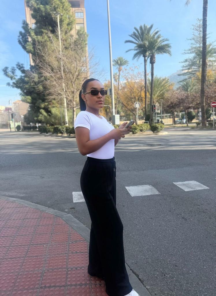 602313989: Chica busca chico en Alicante