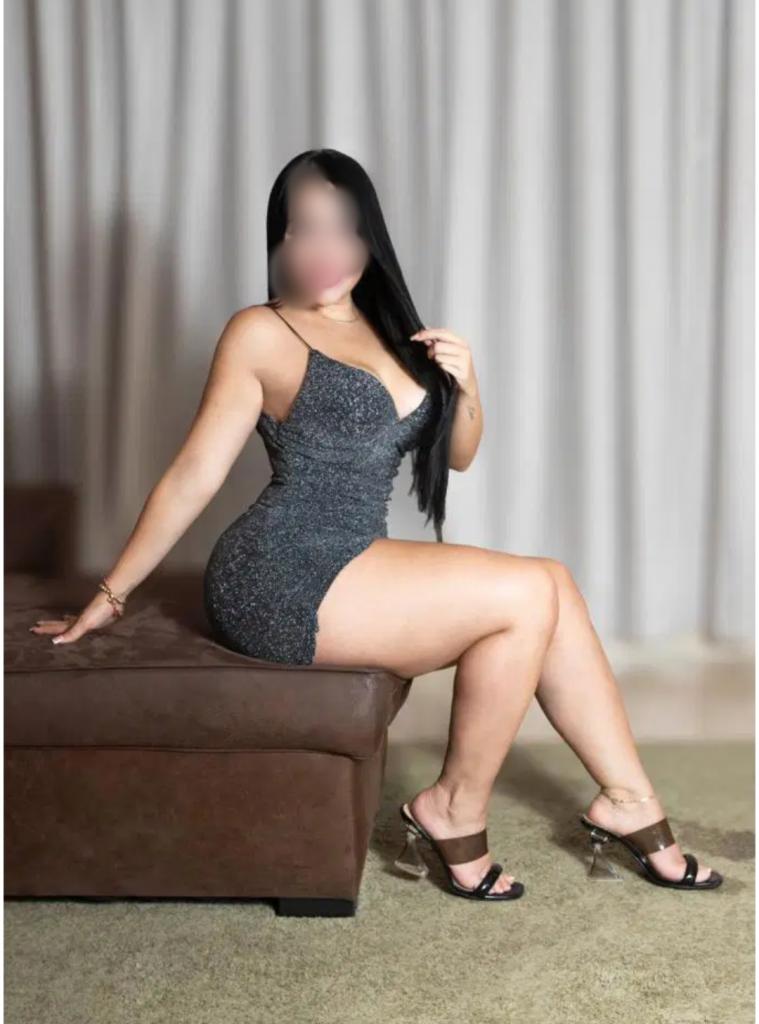 664084887: Chica busca chico en Málaga