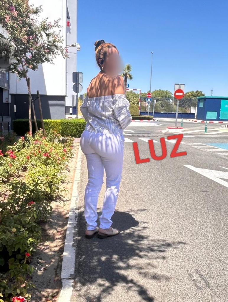 Chica busca chico en Sevilla: 