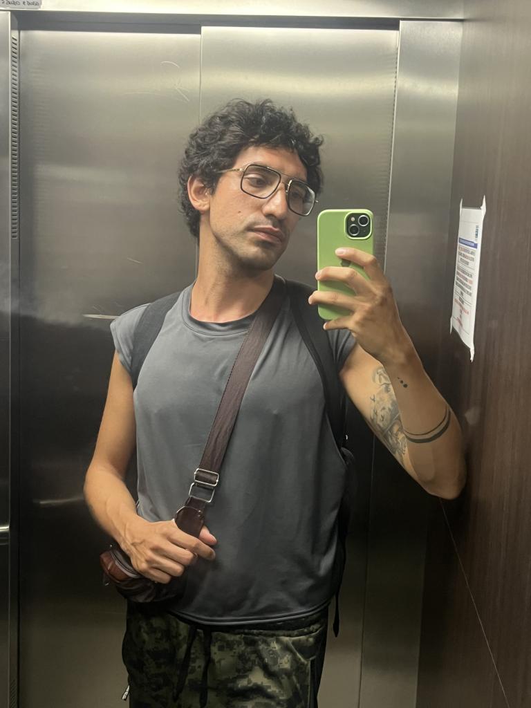 617913073: Chico busca chica en Madrid