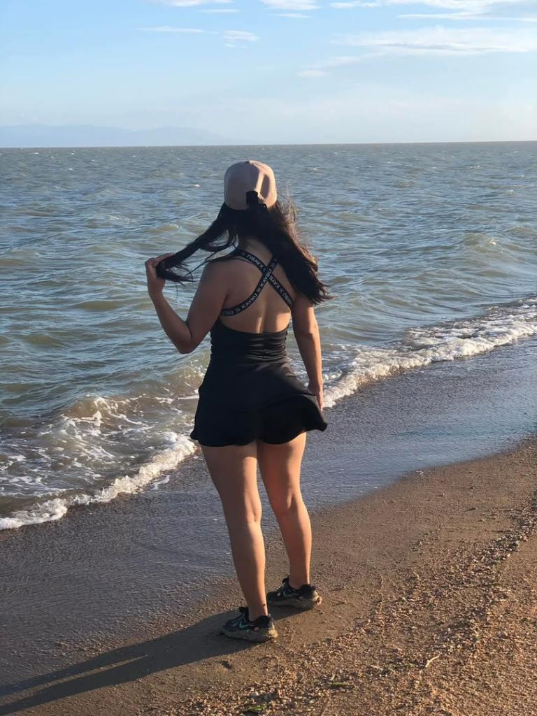631644532: Chica busca chico en Barcelona