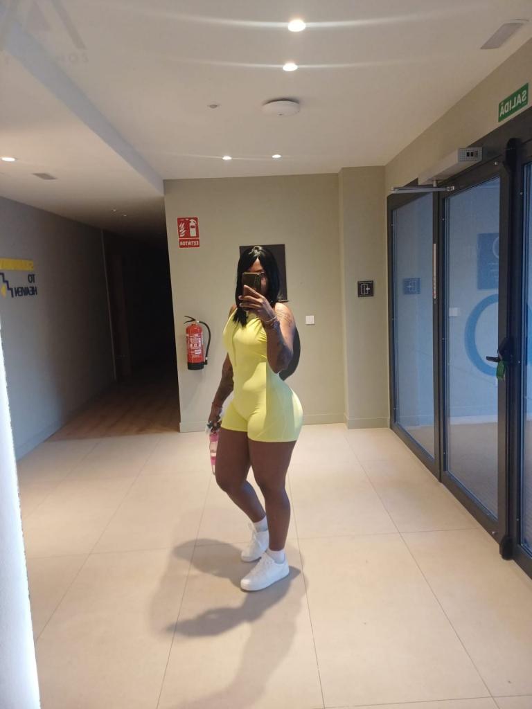 Chica busca chico en Barcelona: 
