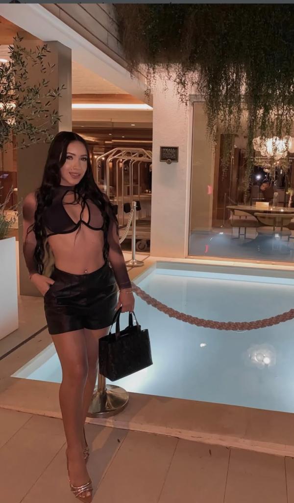 691286219: Chica busca chico en Málaga