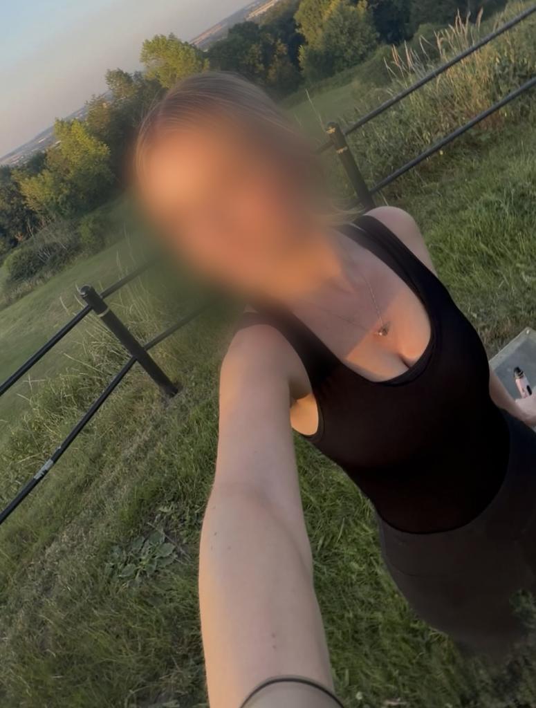 Chica busca chico en Murcia: Chica busca chico